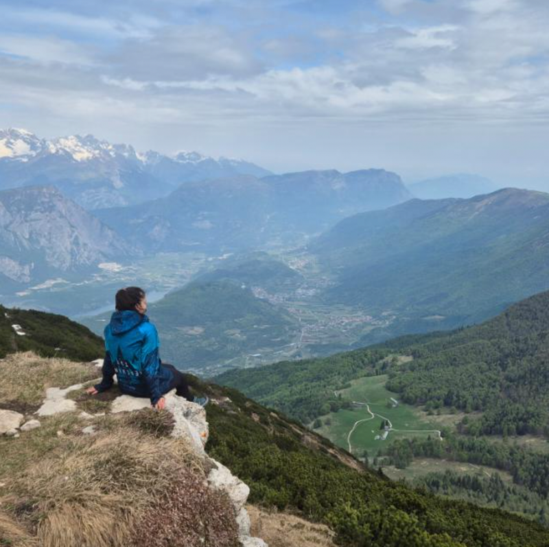 Stela Nemčev overlooking a valley